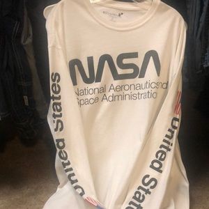 Mens XL NASA long sleeve shirt